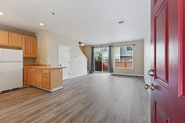 Foto del edificio - 8679 NE Hyde Park Ln