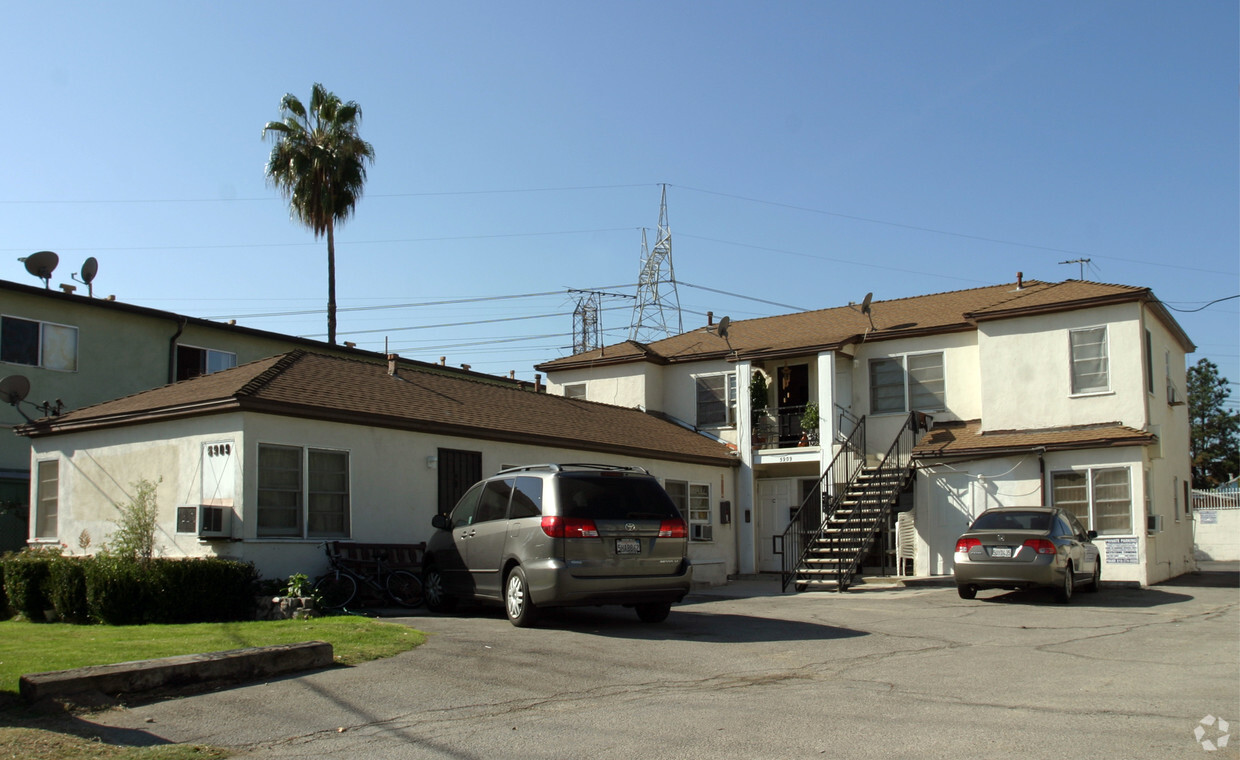 Primary Photo - 5907-5909 Cahuenga Blvd