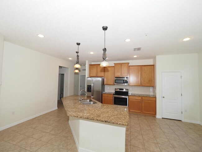 Building Photo - 8140 Enclave Way