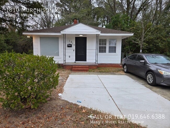 Foto del edificio - 1810 Murchison Rd