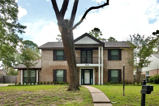 Building Photo - 723 Leaflet Ln