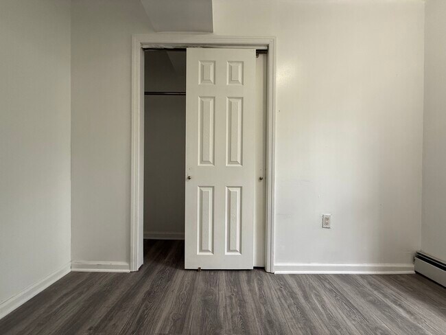 Foto del edificio - 2864 W 15th St