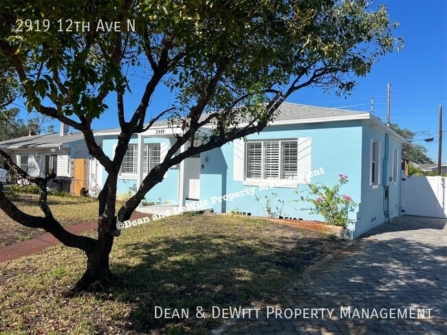 Foto del edificio - 2919 12th Ave N