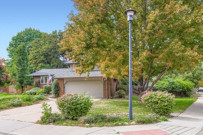 Building Photo - 577 Hilltop St