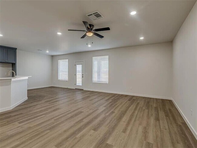 Foto del edificio - 8305 NW 163rd Ter