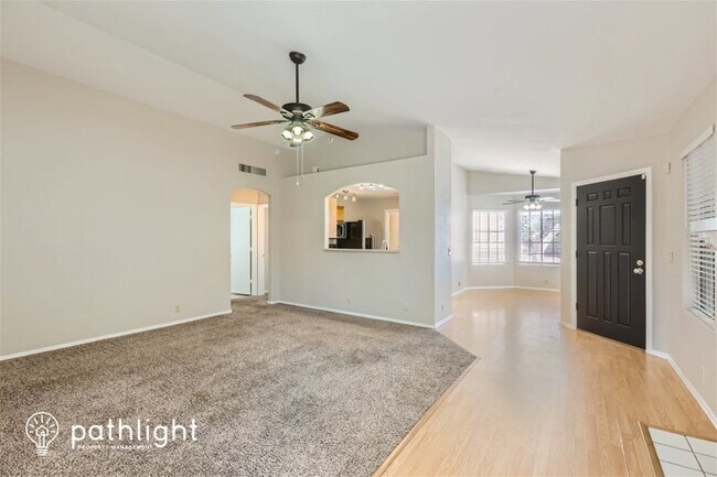 Building Photo - 11024 N 59th Dr