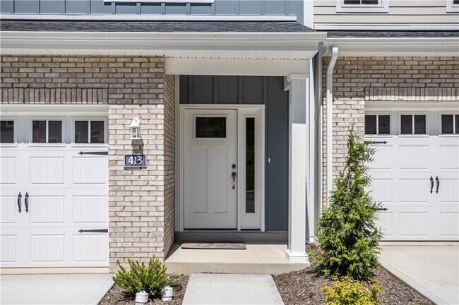 Foto del edificio - 413 Walnut Ct