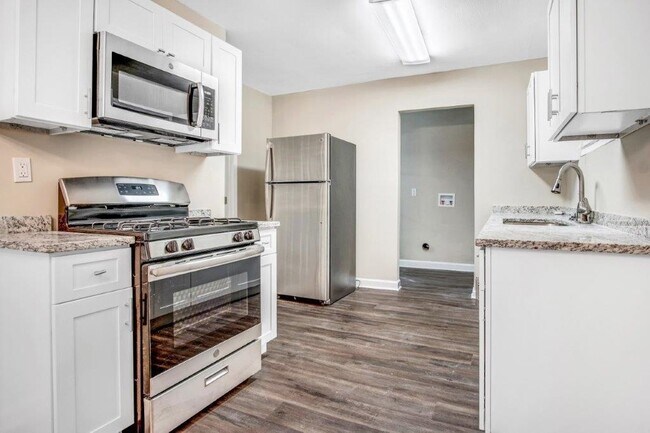 Building Photo - 2191 Tilson Cir