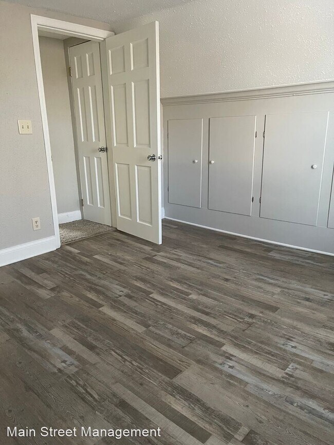 Foto del edificio - 3 br, 1 bath House - 308 E Beacon Ave.