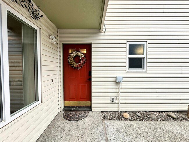 Foto del edificio - 4310 Cowell Blvd