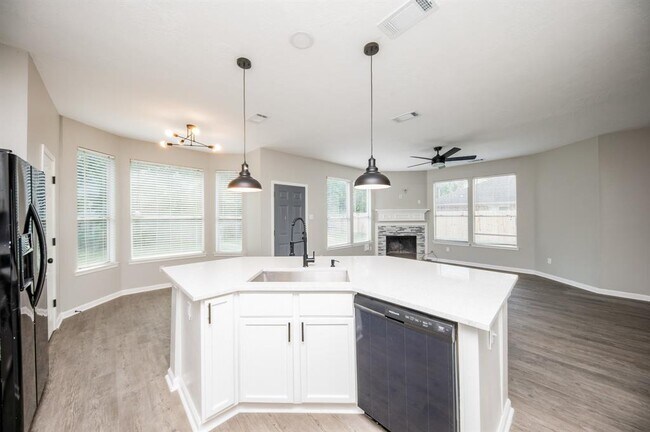 Foto del edificio - 14011 Cypress Falls Dr