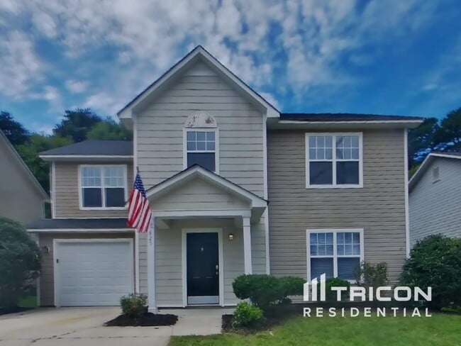 Building Photo - 825 Raindrops Rd