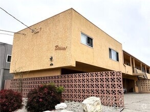 Building Photo - 21024 Reynolds Dr