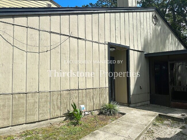 Foto del edificio - 5636 Bryner Dr