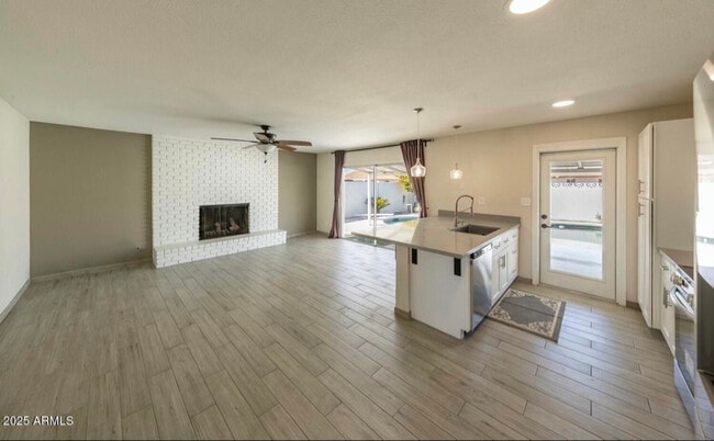 Photo - 1946 E Wesleyan Dr House