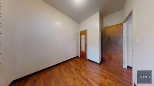 Foto del edificio - 328 E 14th St