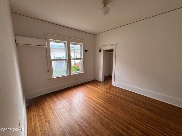 Foto del edificio - 631 S Porter Ave