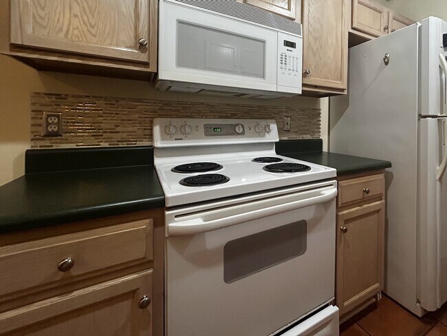 Building Photo - 2142 Delta Way