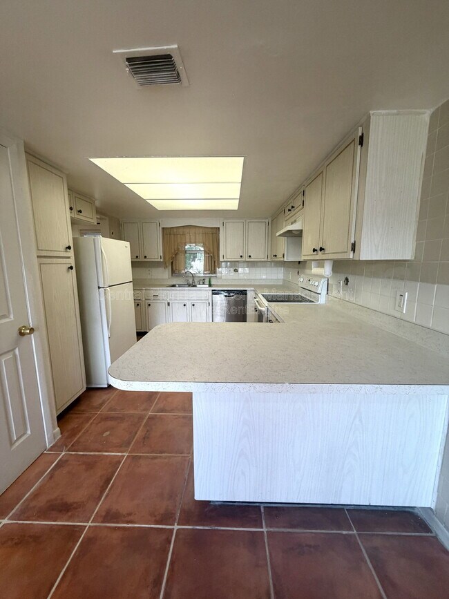 Foto del edificio - 7010 Ironwood Dr