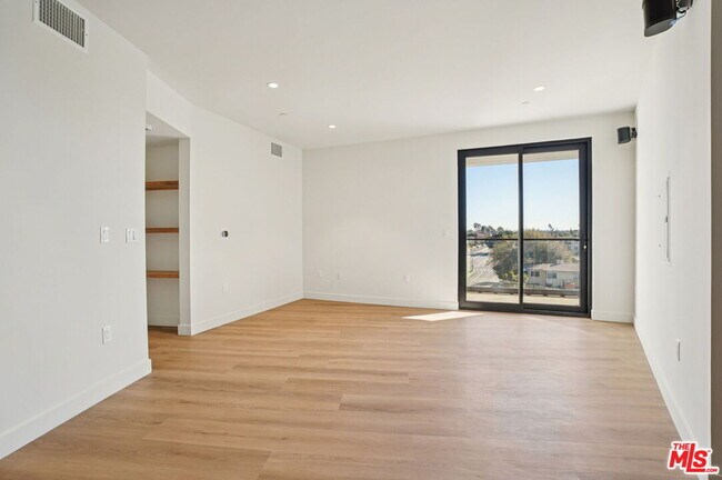 Building Photo - 1110 Spaulding Ave