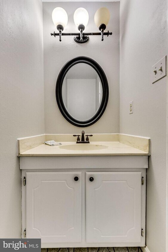 Foto principal - 1630 Lozano Dr