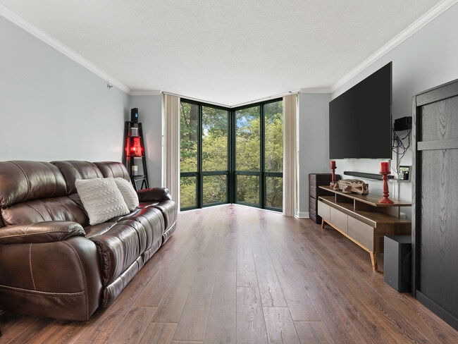 Building Photo - 2870 Pharr Ct S Northwest
