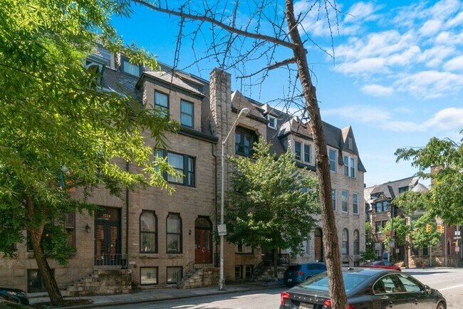 Foto del edificio - 1226 N Calvert St