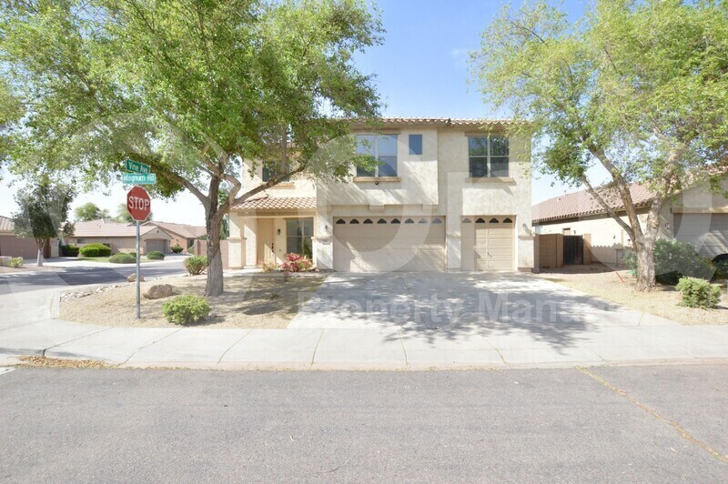 Primary Photo - 1036 E Magnum Rd