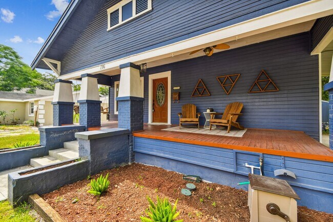 Photo - Riverside Heights Historic Bungalow! House