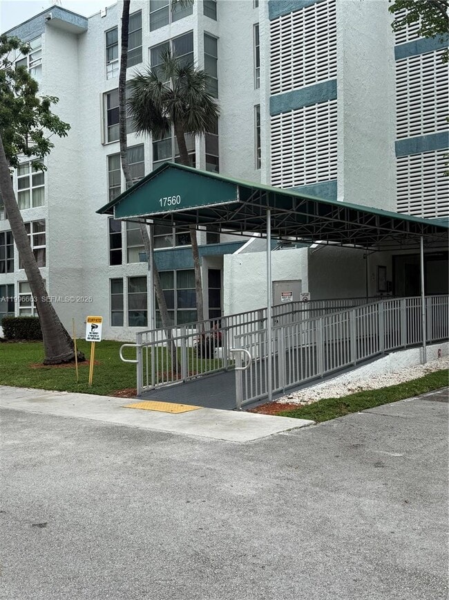 Building Photo - 17560 Atlantic Blvd