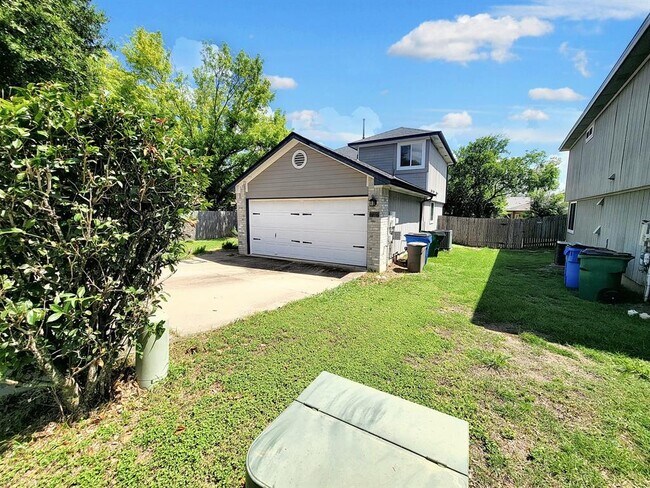 Building Photo - 17327 Tobermory Dr
