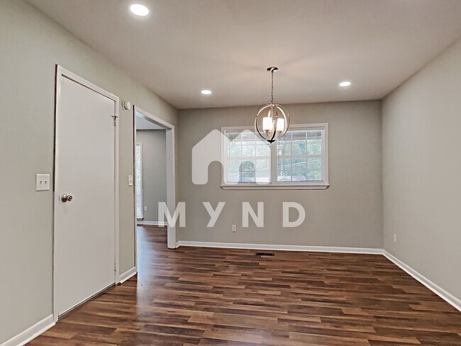 Building Photo - 413 Westwood Ave