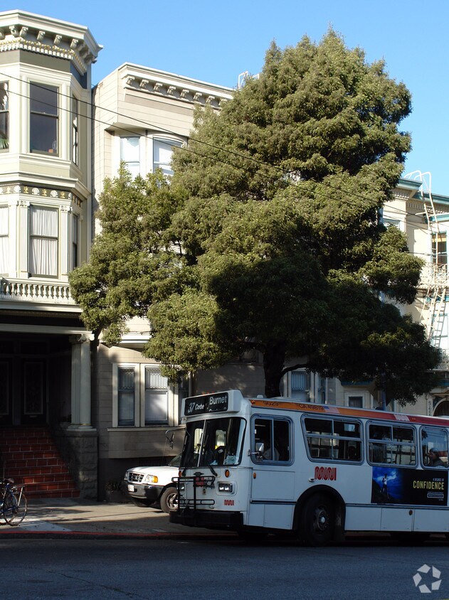 Foto del edificio - 1227 Masonic Ave