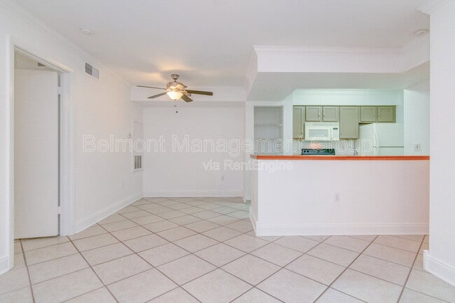 Building Photo - 3004 Parkway Blvd