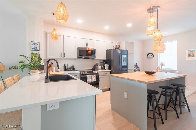 Foto del edificio - 15126 Palmer Lake Cir