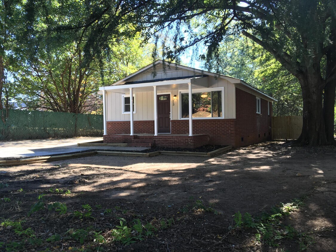 15 Ackley Rd, Greenville, SC 29607 House Rental in Greenville, SC