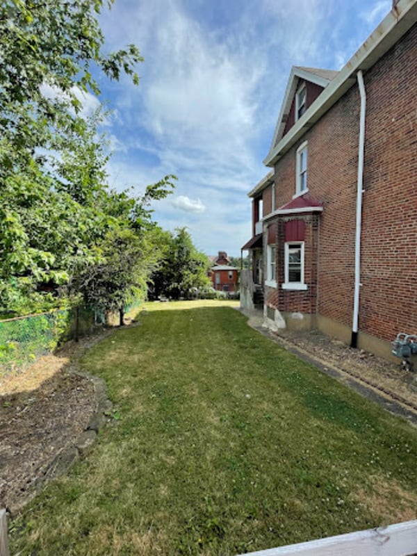 Building Photo - 234 Orchard Pl