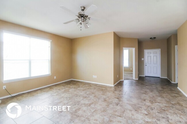 Foto del edificio - 124 Lone Star Ave