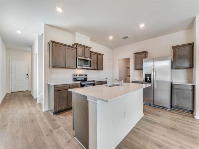 Building Photo - 549 Minnie Ln
