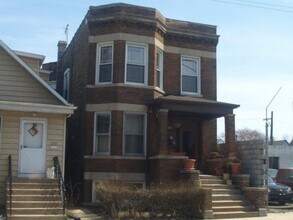 Building Photo - 1735 N Pulaski Rd