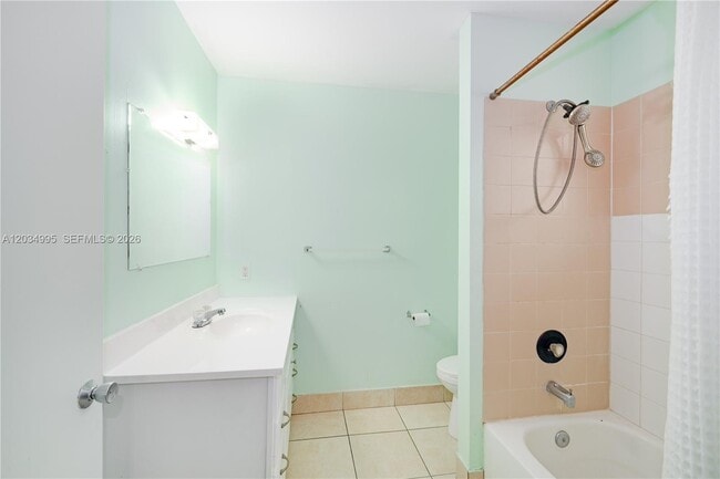 Foto del edificio - 2683 Lake Haven Rd