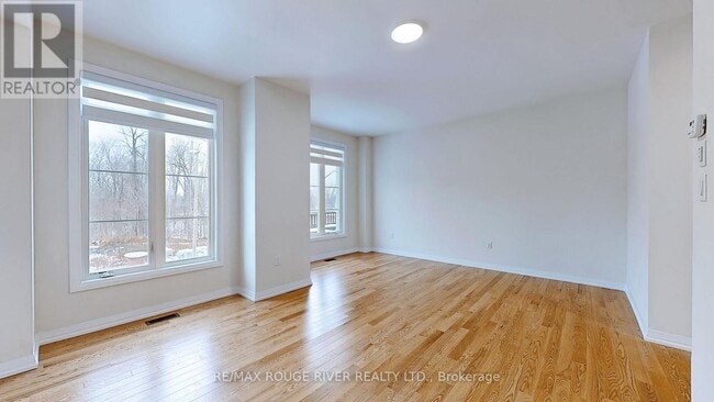 Building Photo - 25 Coote Ct