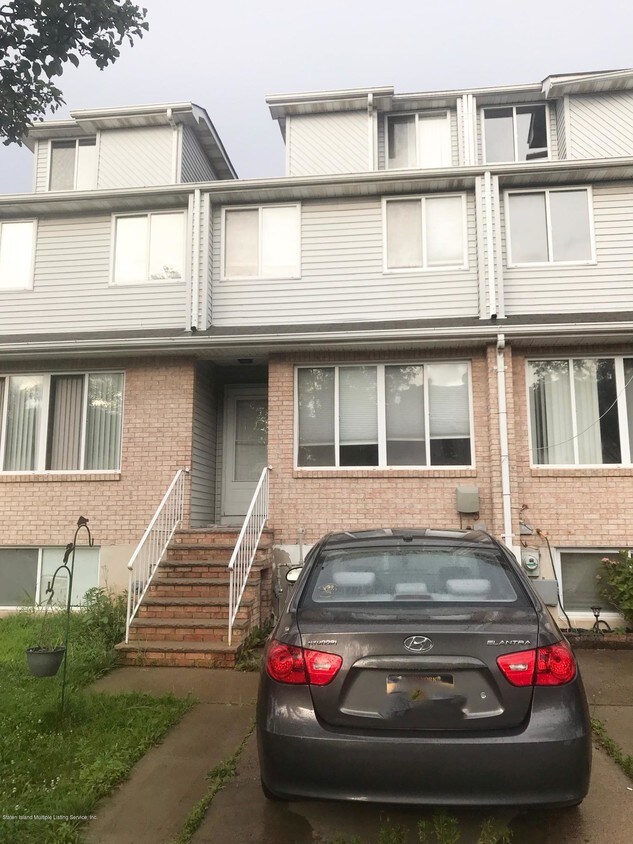 Primary Photo - 127 Kenilworth Ave