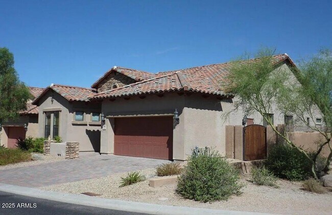 Building Photo - 6934 E Portia St