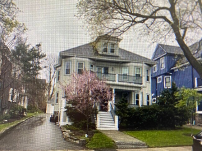 Foto del edificio - 15 Radford Ln