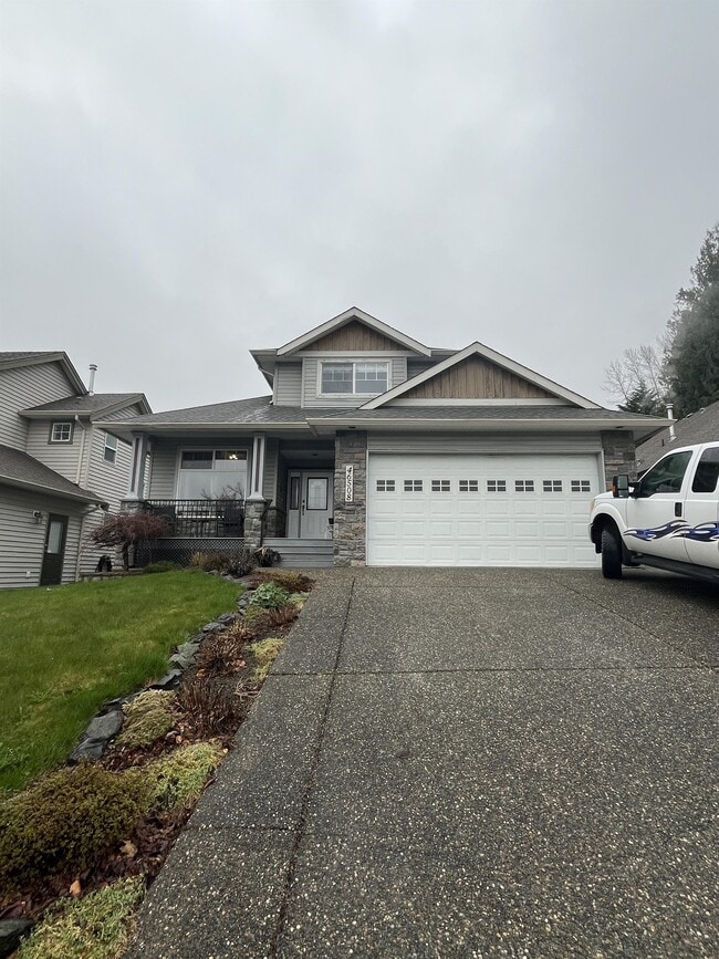 Building Photo - 46508 Lear Dr