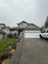 Building Photo - 46508 Lear Dr