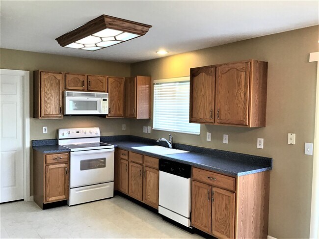 Foto del edificio - 233 Saddle Creek Ln