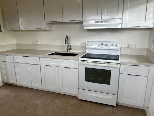 Foto del edificio - Partly Furnished 2 bedroom 1 bath Single Family Home