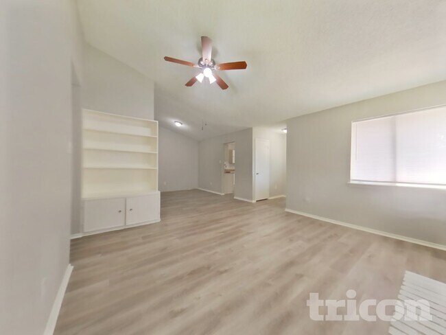 Foto del edificio - 6329 Porterway Dr